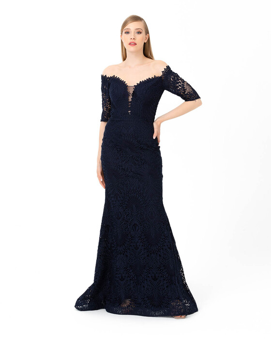 Fish Form Heart Collar Lace Evening Dress