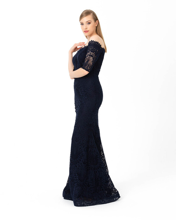 Fish Form Heart Collar Lace Evening Dress