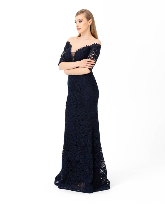 Fish Form Heart Collar Lace Evening Dress