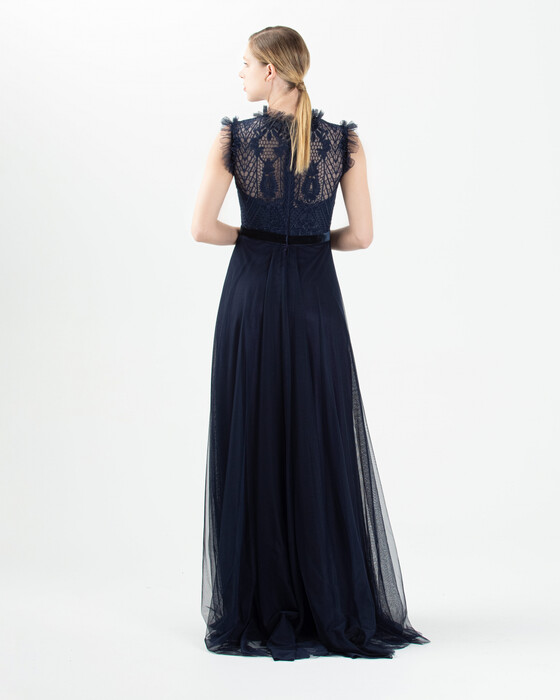 A Cut Frill Collar Tulle Evening Dress