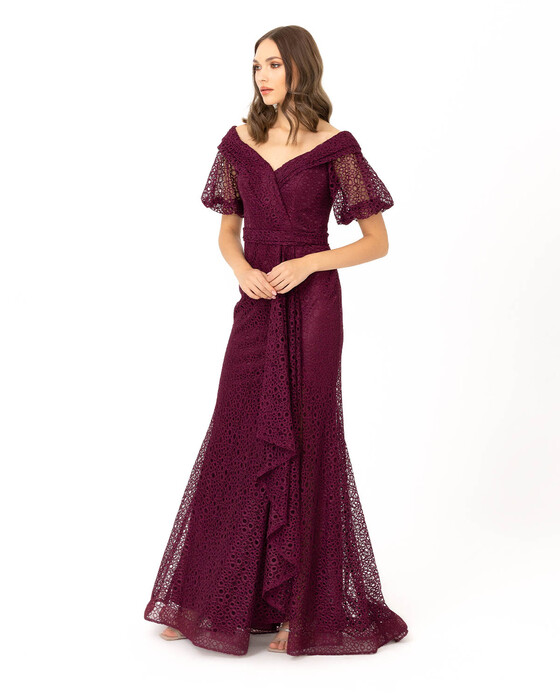  Fish Form Lace Evening Dress