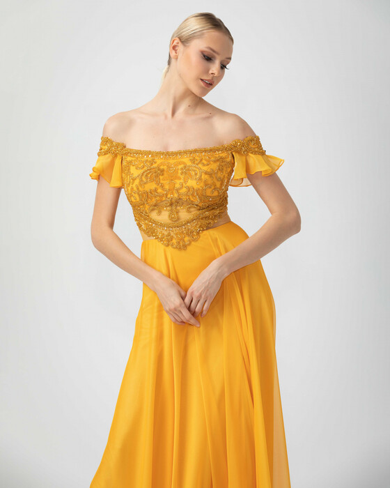  A Cut Open Shoulder Chiffon Evening Dress