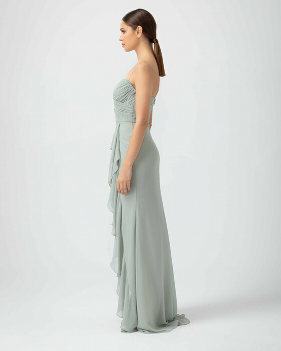 A Cut Heart Collar Chiffon Evening Dress