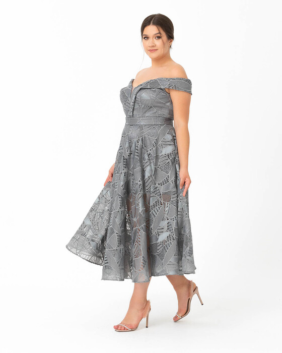 Plus Size A-Line Open Shoulder Lace Evening Dress
