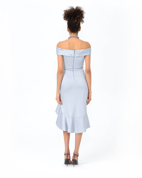 A Cut Open Shoulder Satin Evening Dress