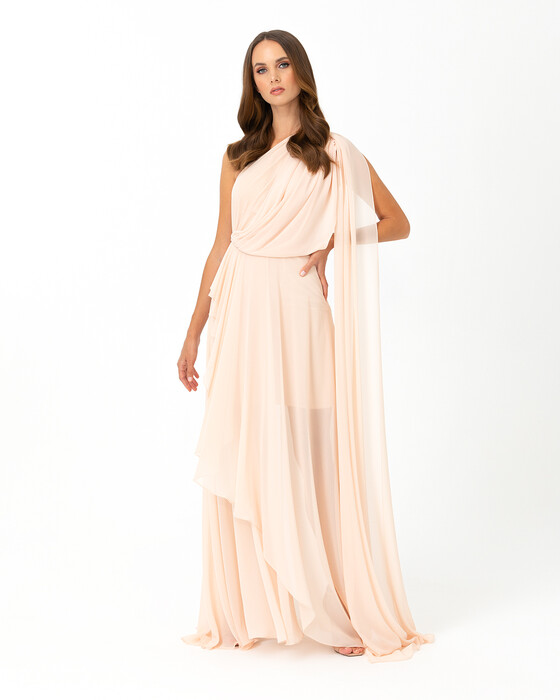 A form maxi length evening dress