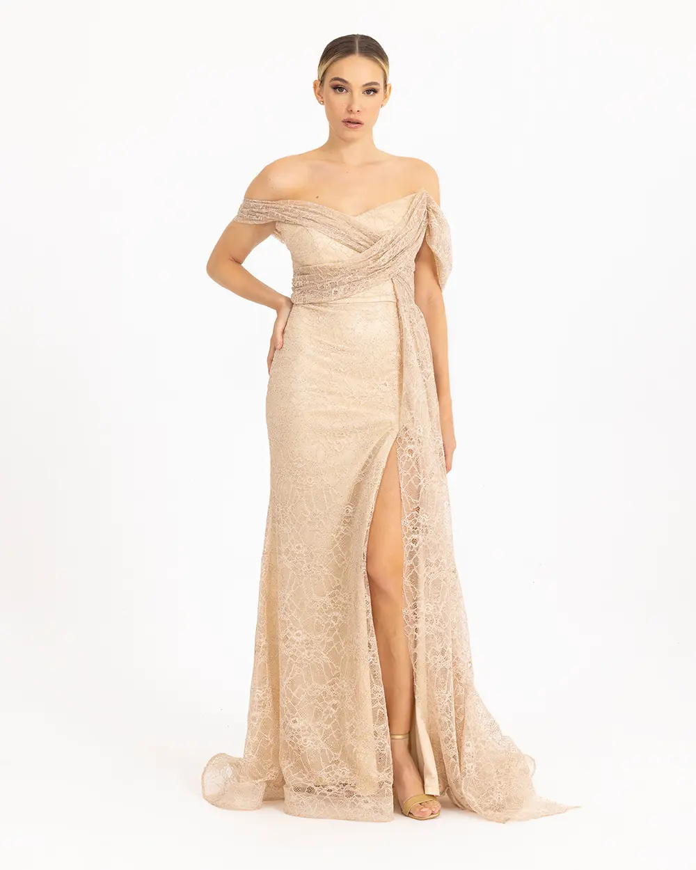 Shimmer Detailed Lace Evening Dress