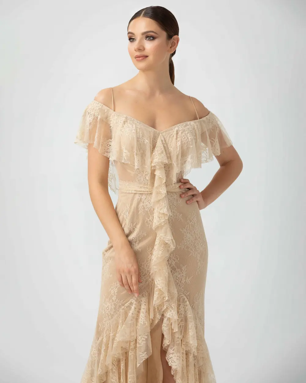 Fish Form Open Shoulder Lace Evening Dress