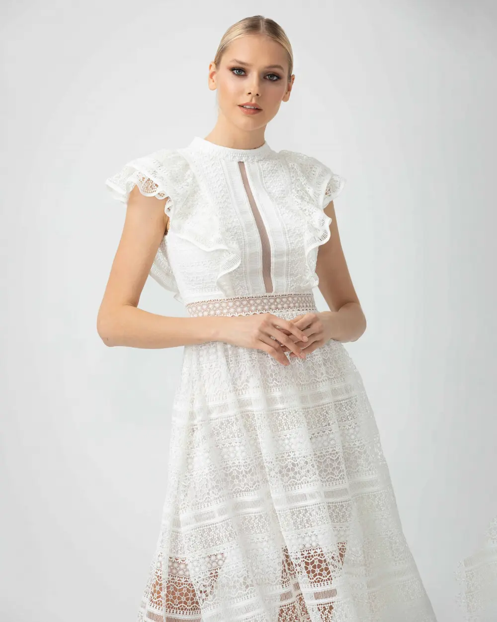 A Cut Zero Collar Lace Evening Dress