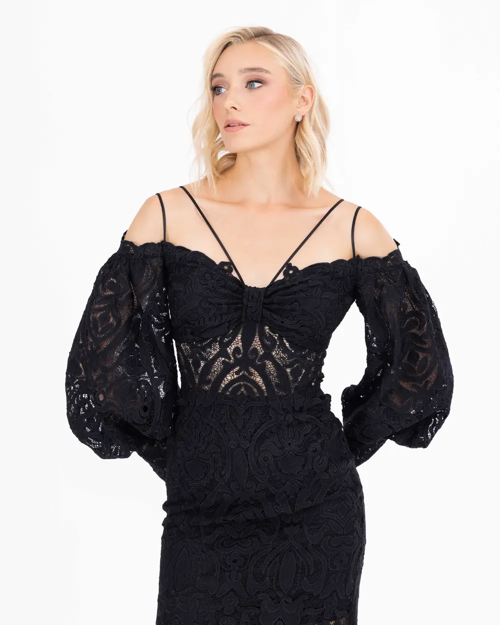 Narrow Formal Evening Dress With Lace Bust Cups