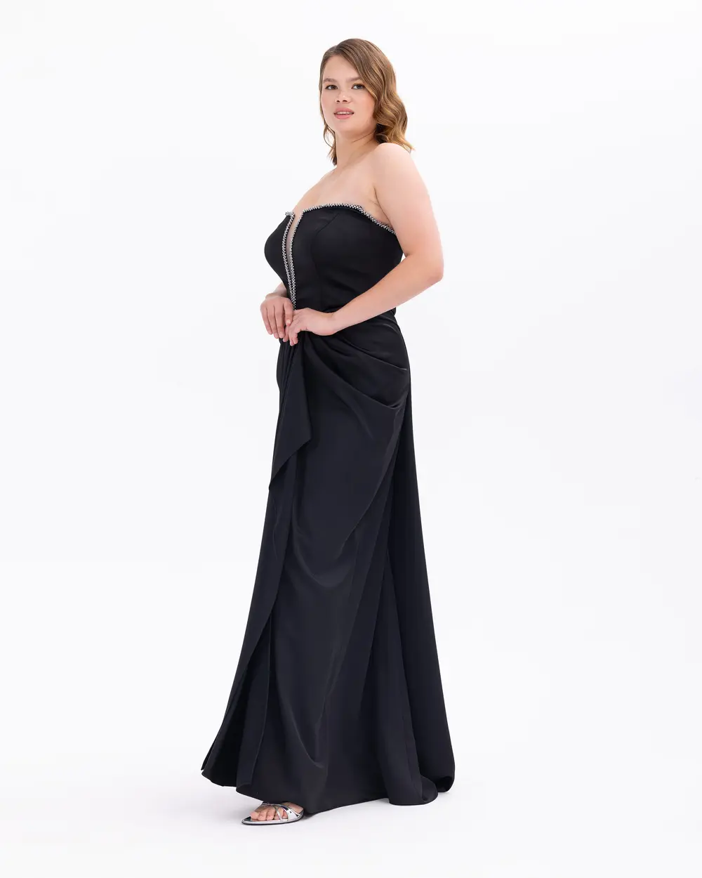 Straplez Yaka Saten Dokuma Dar Form Abiye