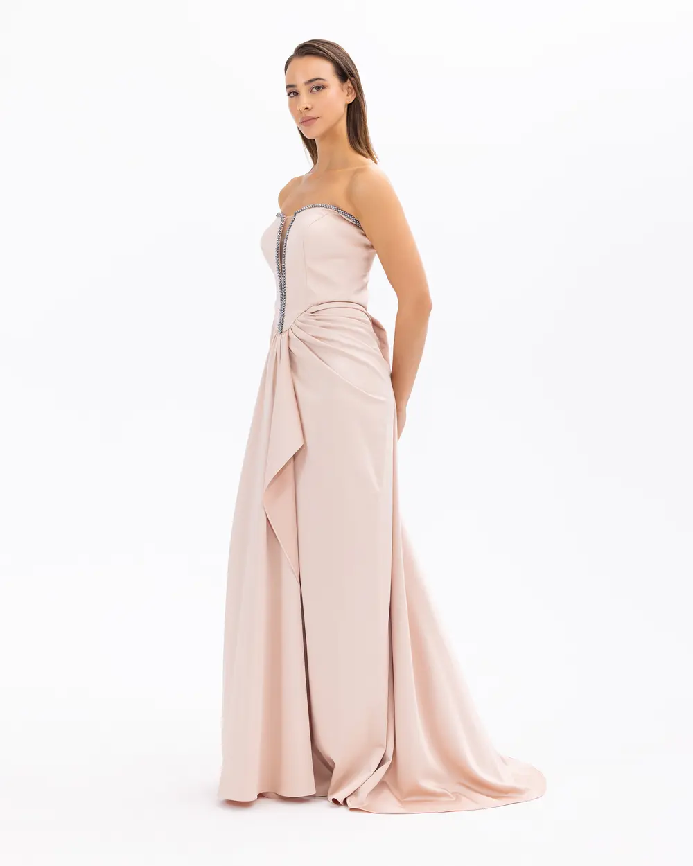 Straplez Yaka Saten Dokuma Dar Form Abiye