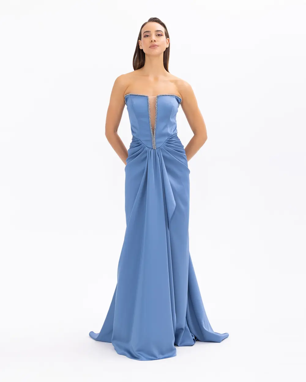 Straplez Yaka Saten Dokuma Dar Form Abiye