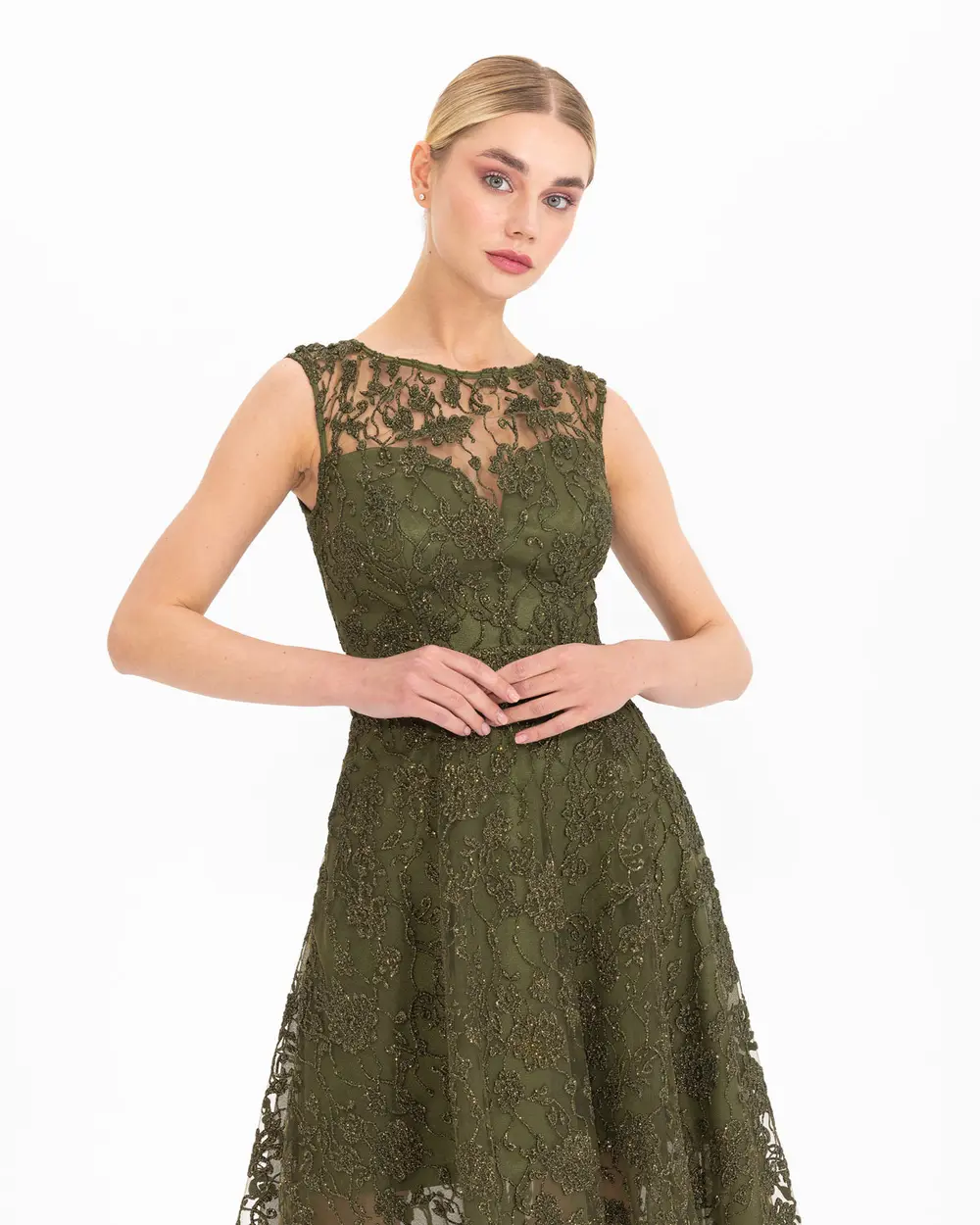 A FORM EMBROIDERED TULLE EVENING DRESS