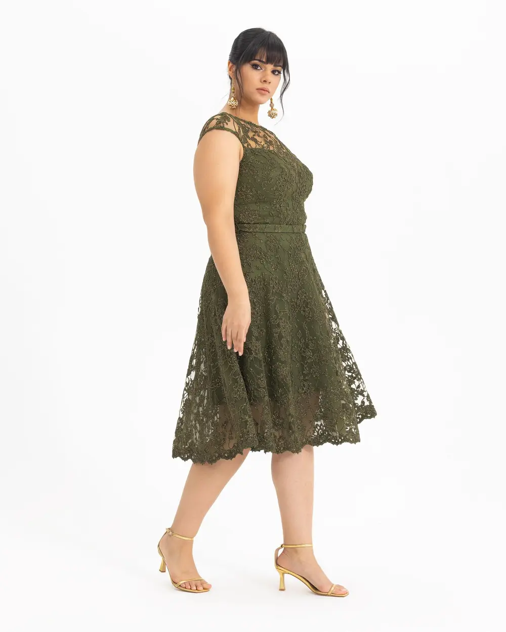  PLUS SIZE BELTED EMBROIDERED SHORT EVENING DRESS