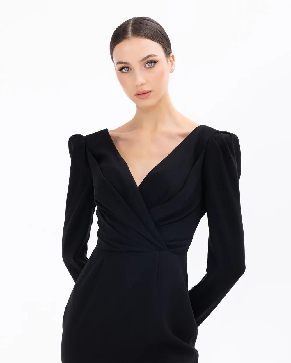 V-Neck Slim Form Long Sleeve Evening Dress