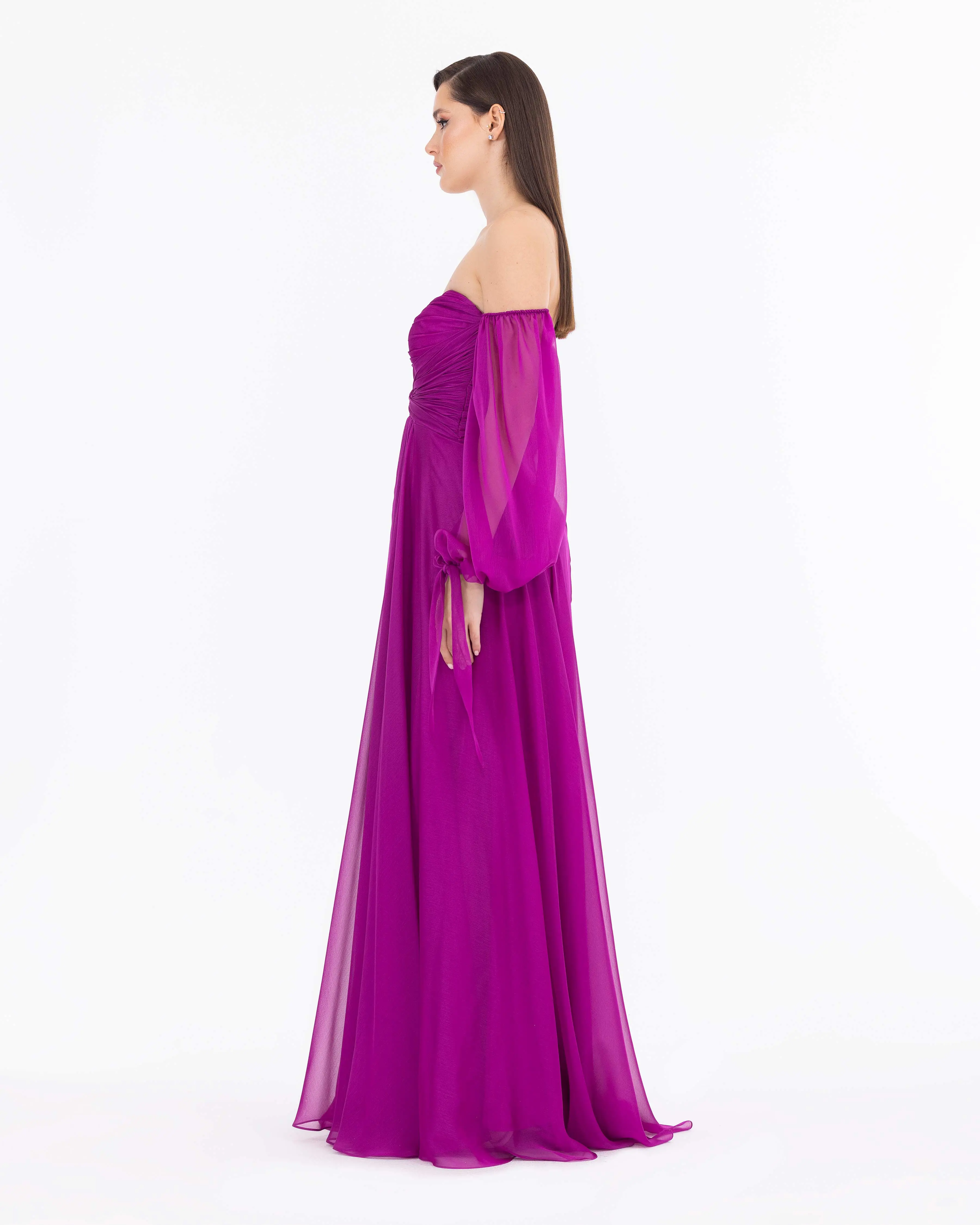 Kalp Yaka Çıkarılabilir Kollu Yırtmaçlı Abiye