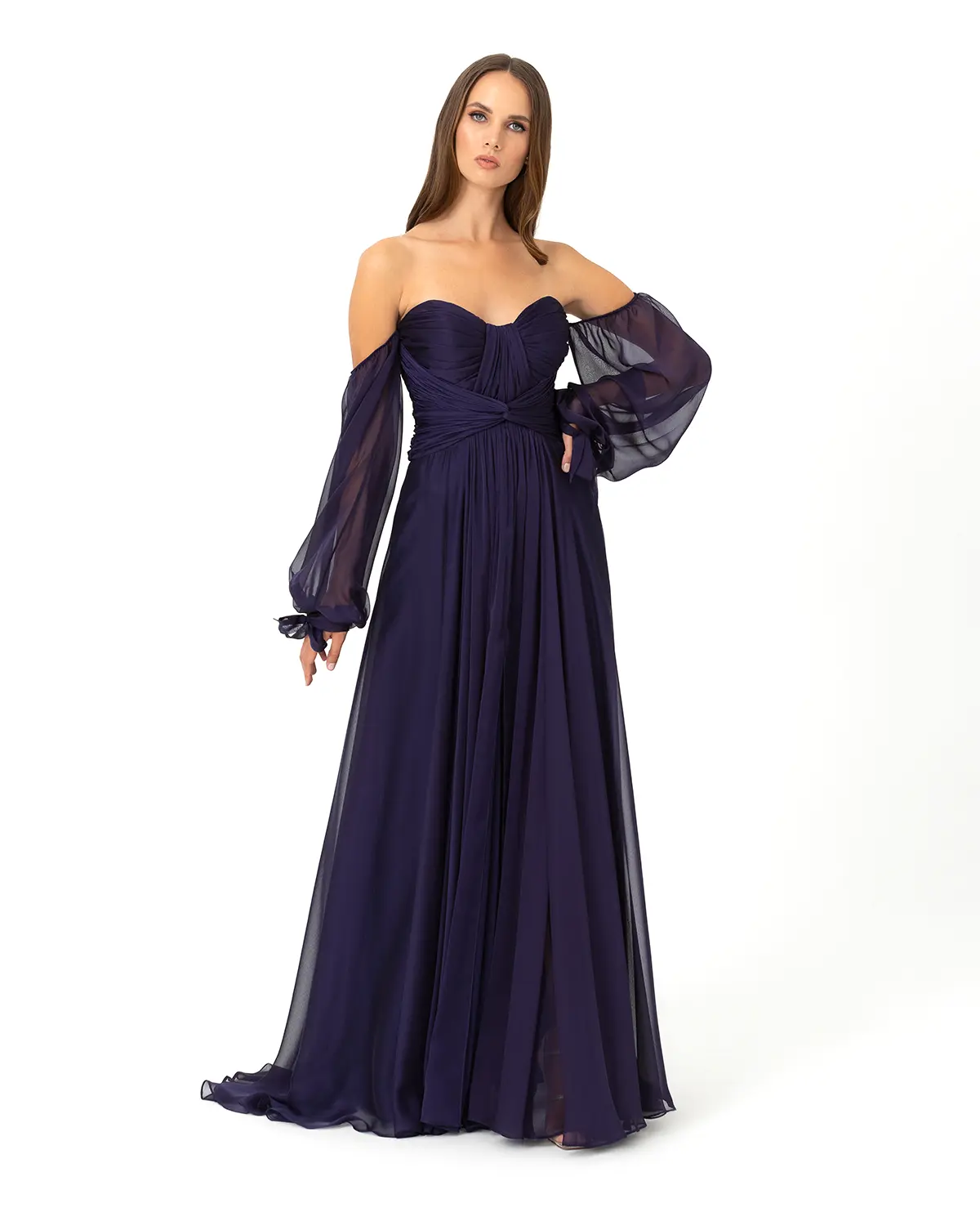 Kalp Yaka Çıkarılabilir Kollu Yırtmaçlı Abiye