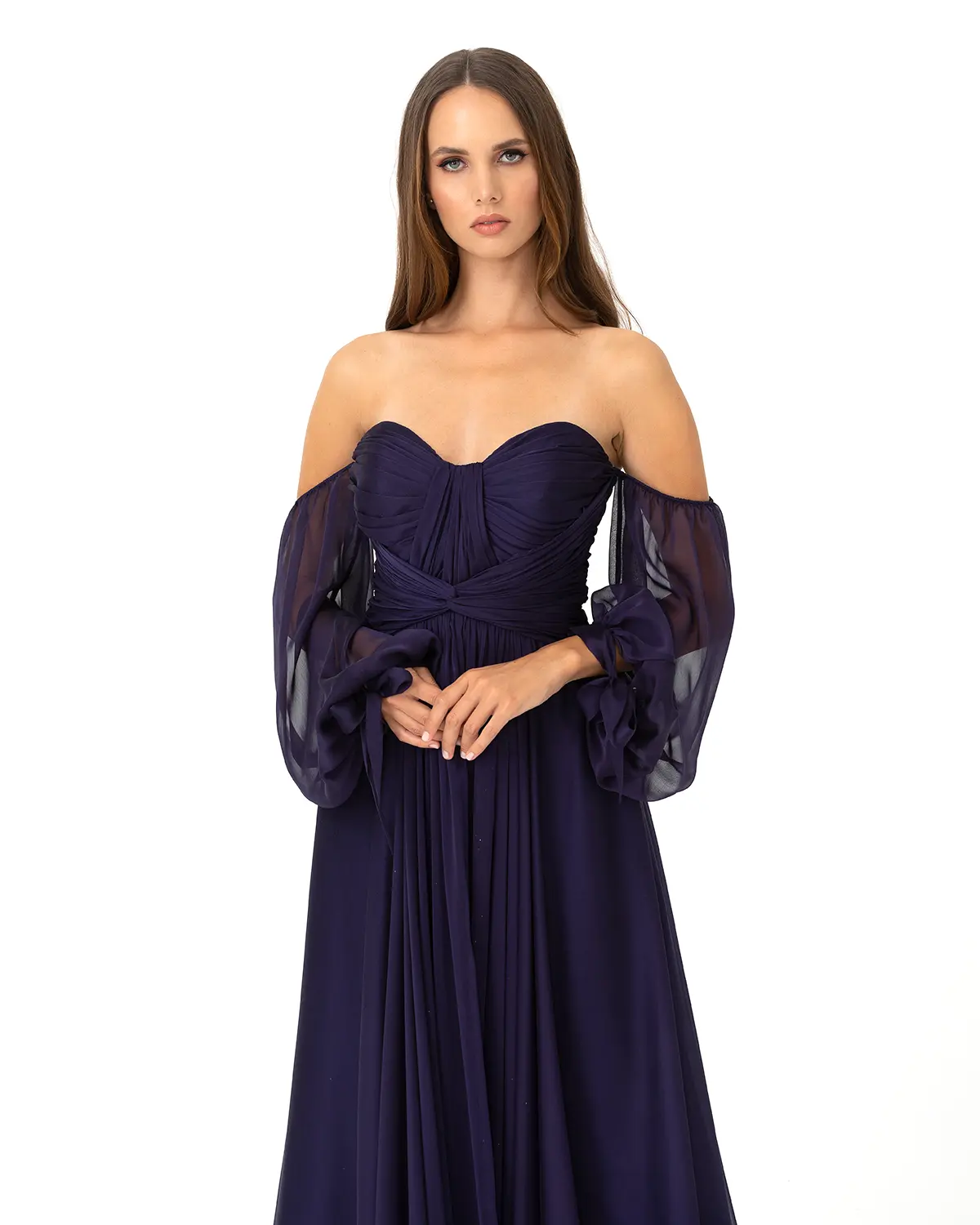 Kalp Yaka Çıkarılabilir Kollu Yırtmaçlı Abiye