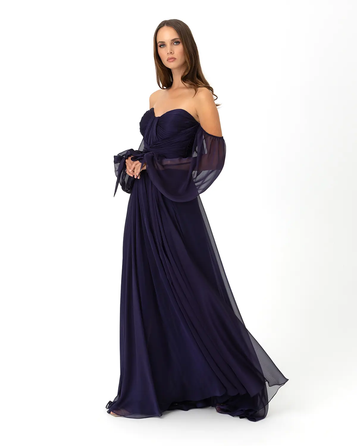 Kalp Yaka Çıkarılabilir Kollu Yırtmaçlı Abiye