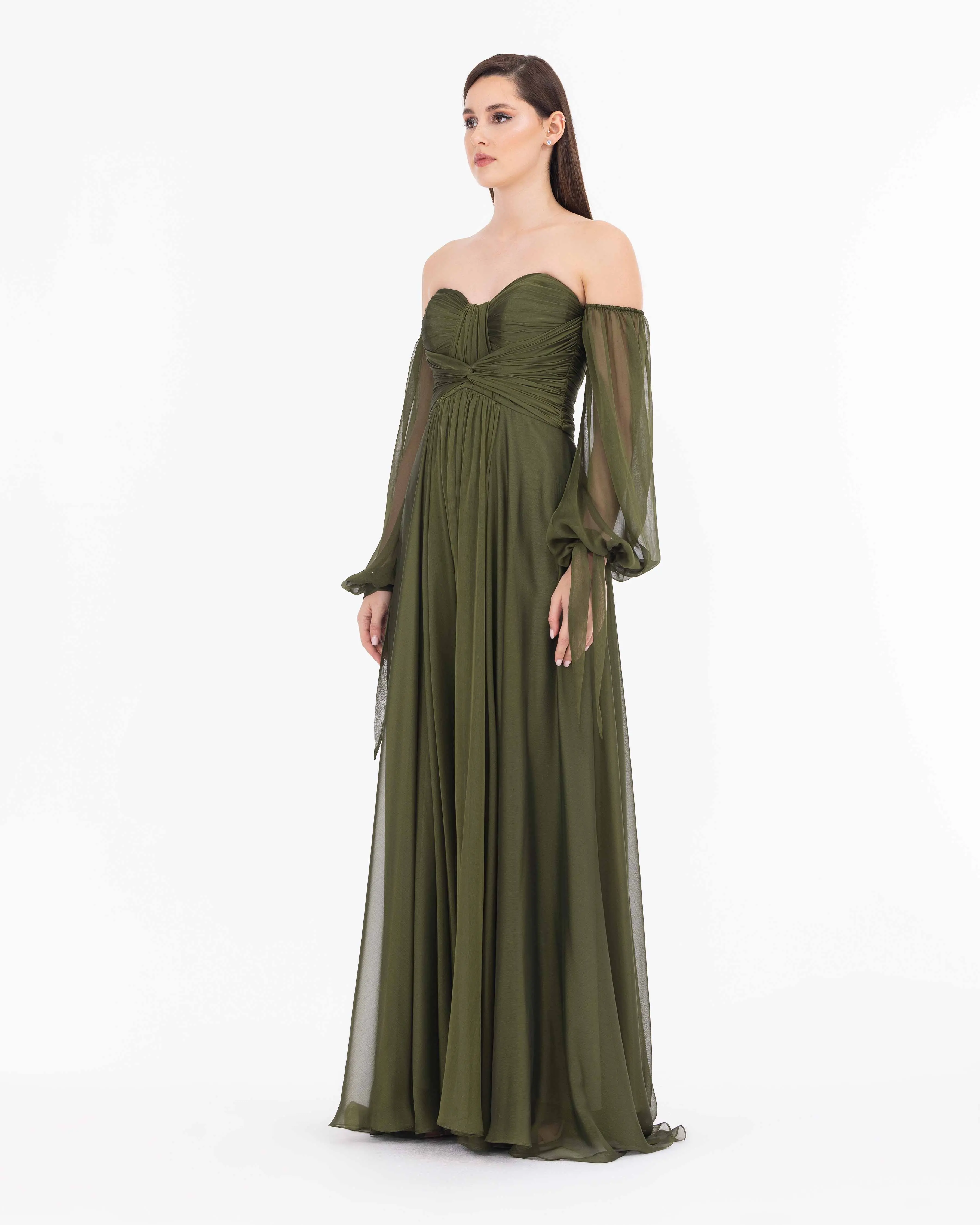 Kalp Yaka Çıkarılabilir Kollu Yırtmaçlı Abiye