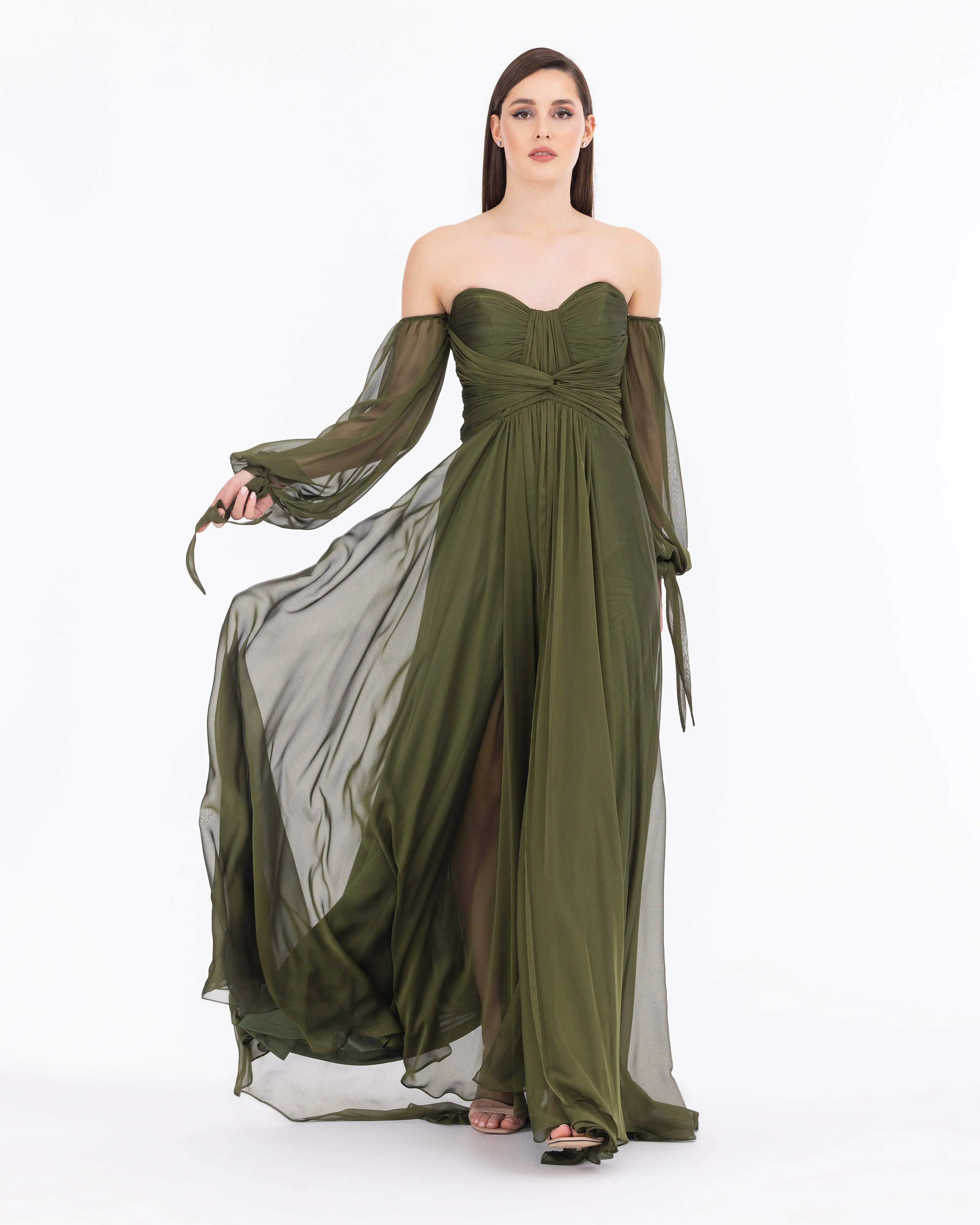 Kalp Yaka Çıkarılabilir Kollu Yırtmaçlı Abiye