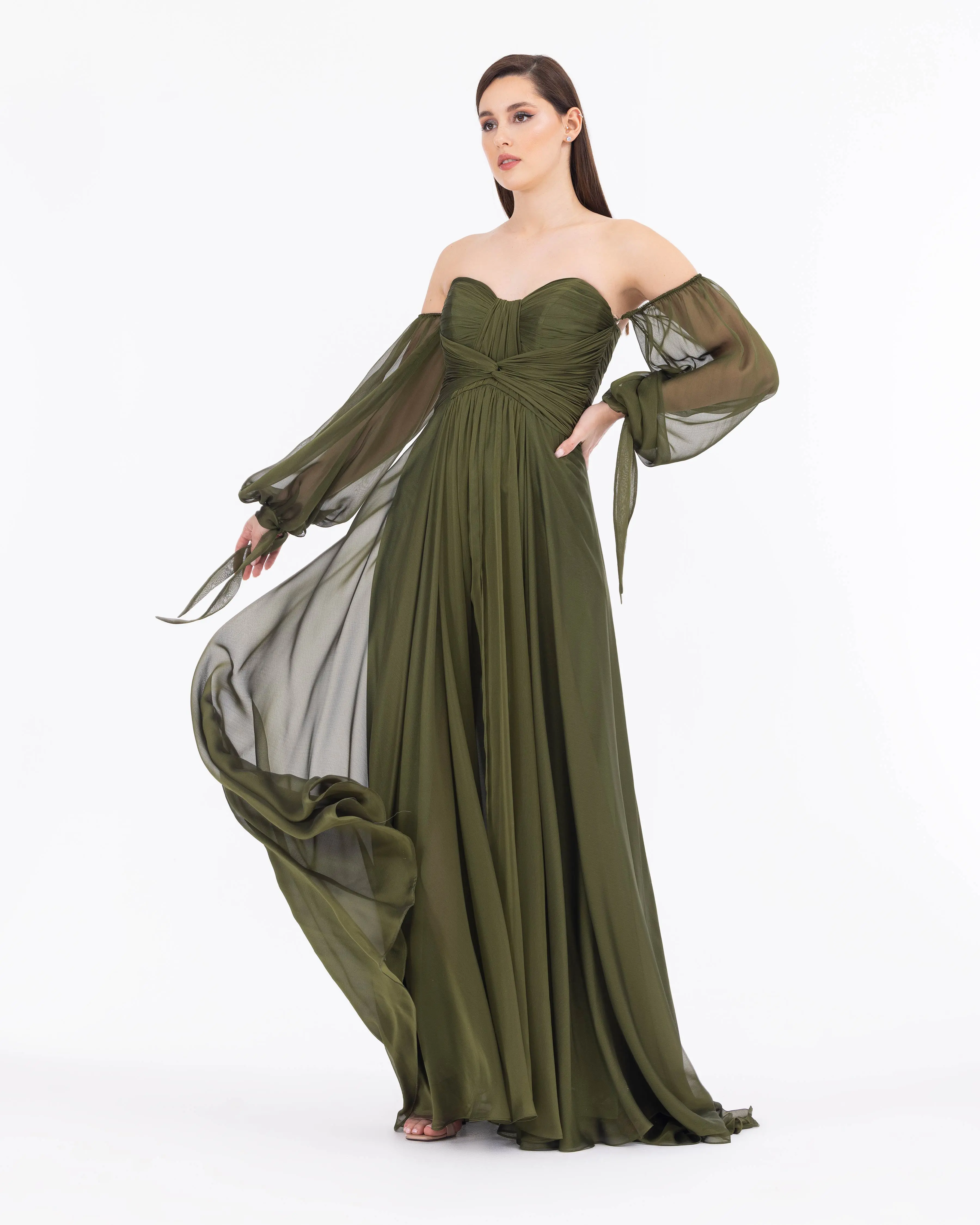 Kalp Yaka Çıkarılabilir Kollu Yırtmaçlı Abiye