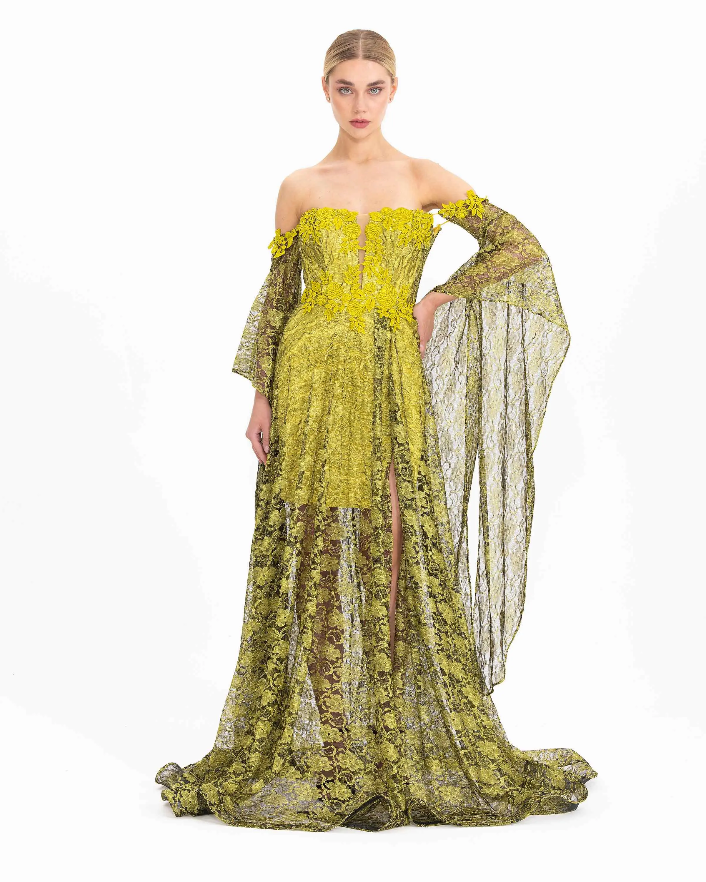 Straplez Uzun Kol Dantel Abiye