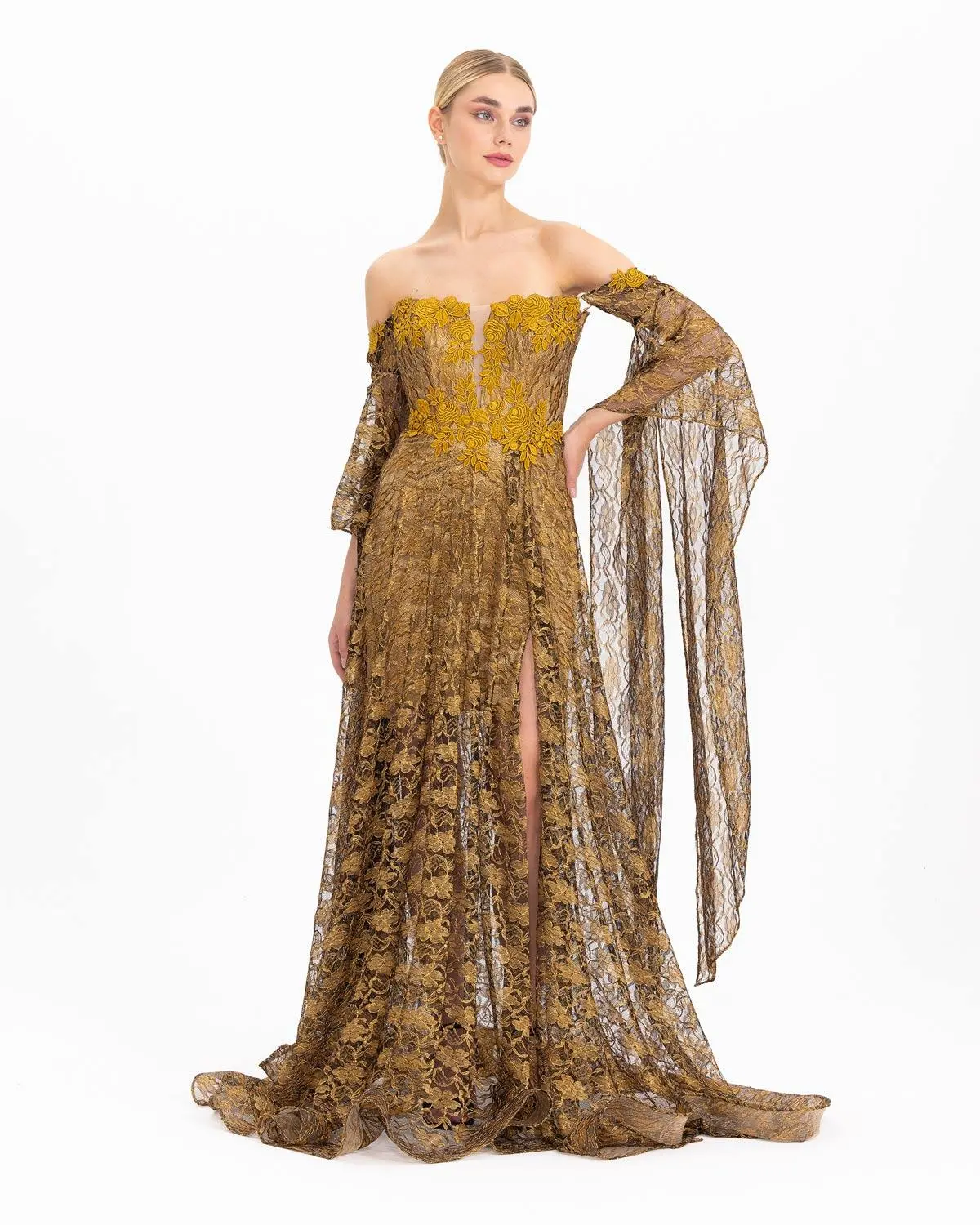 Straplez Uzun Kol Dantel Abiye