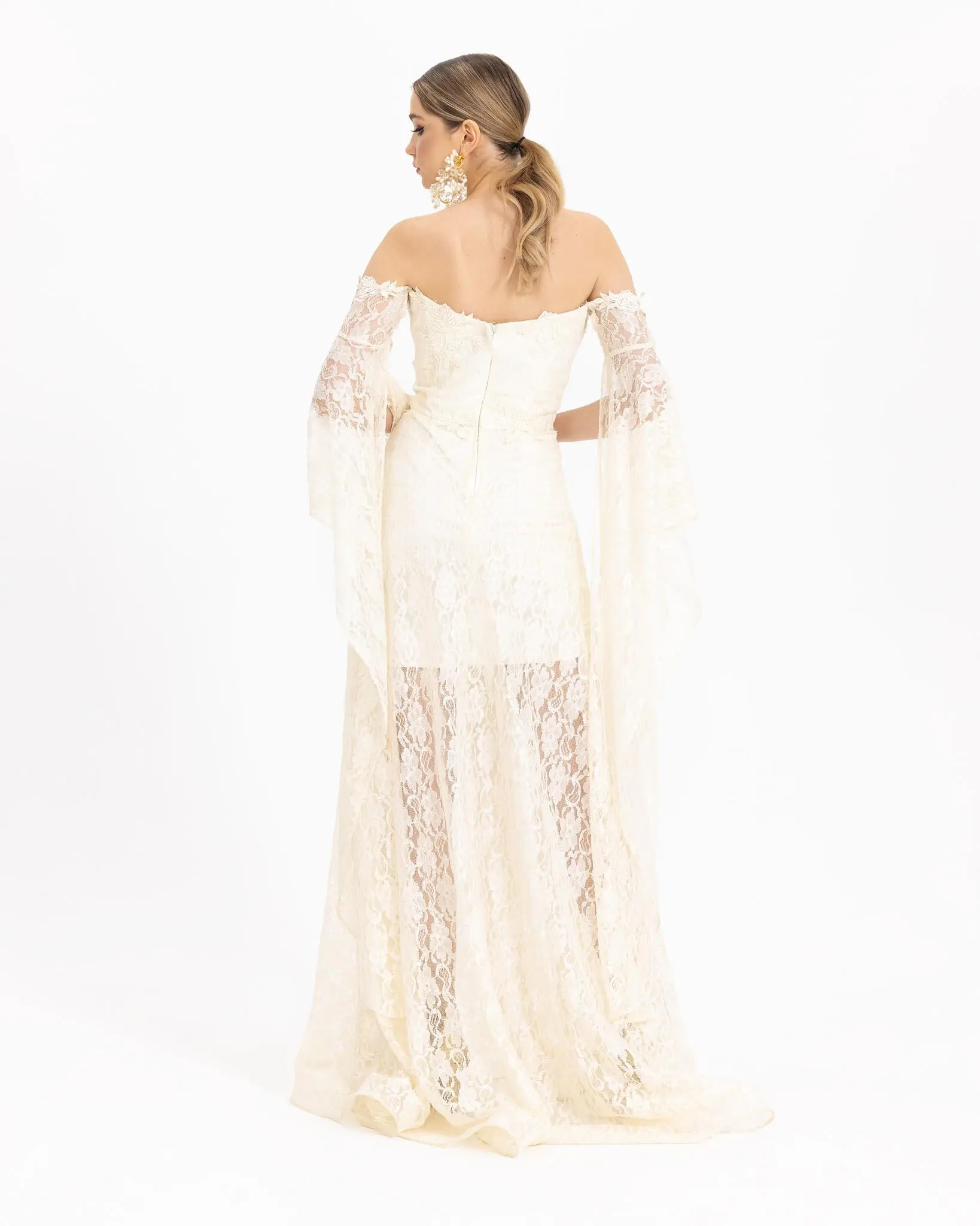 Straplez Uzun Kol Dantel Abiye